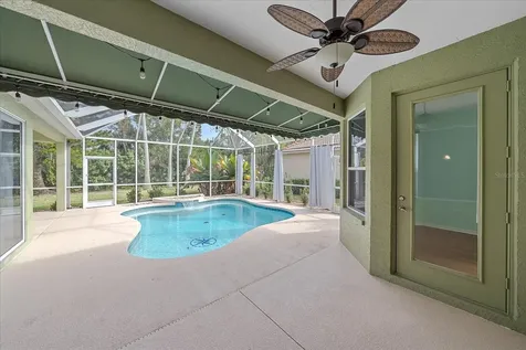 6619 Pinefeather Court Bradenton FL 34203