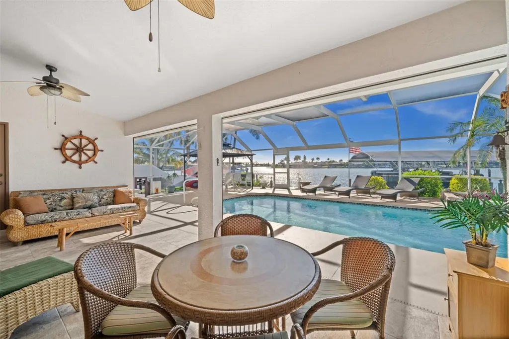 626 Cape Coral Parkway W Cape Coral FL 33914