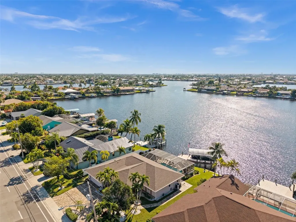 626 Cape Coral Parkway W Cape Coral FL 33914