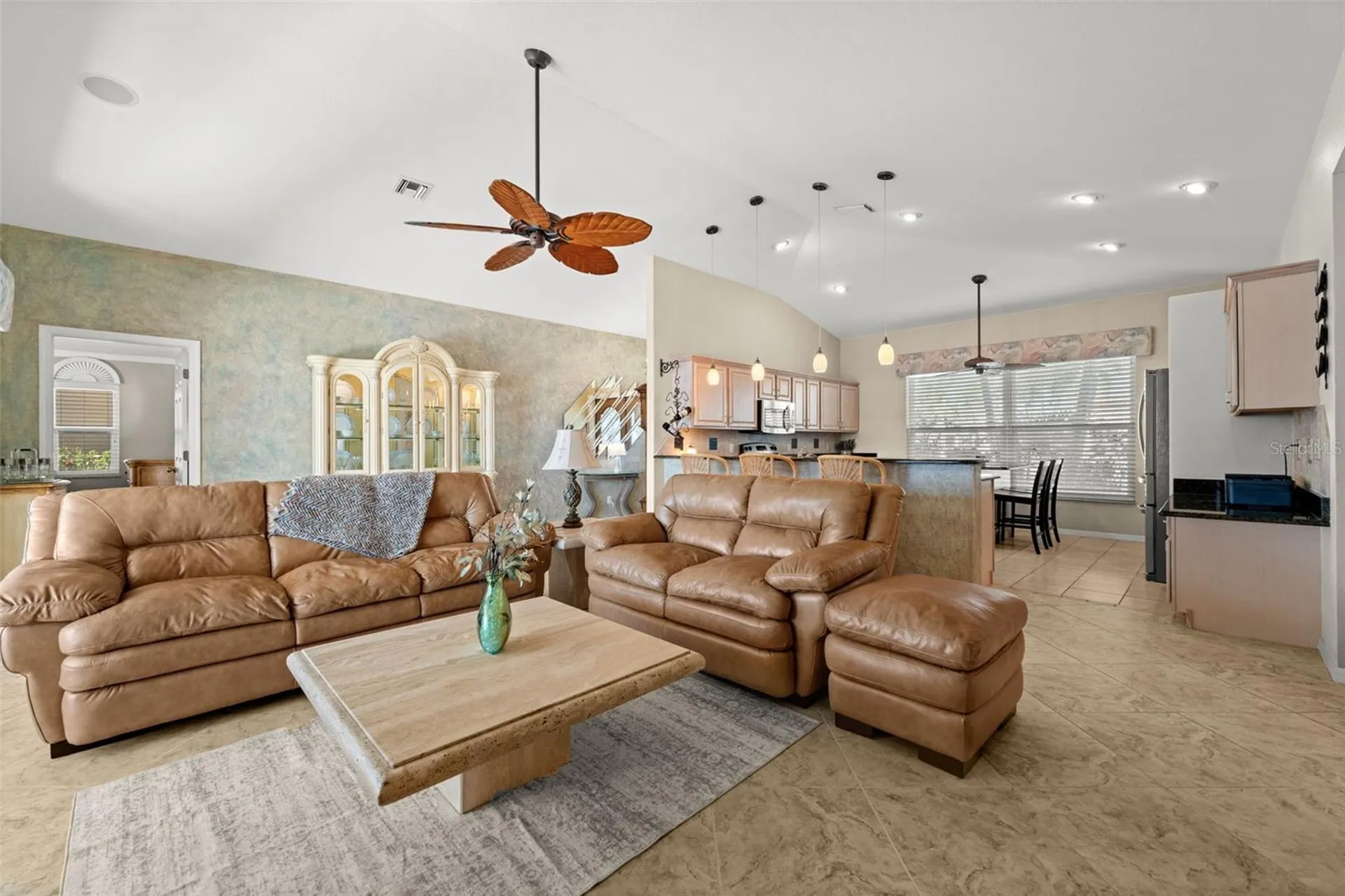 626 Cape Coral Parkway W Cape Coral FL 33914