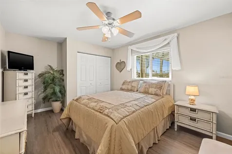 626 Cape Coral Parkway W Cape Coral FL 33914