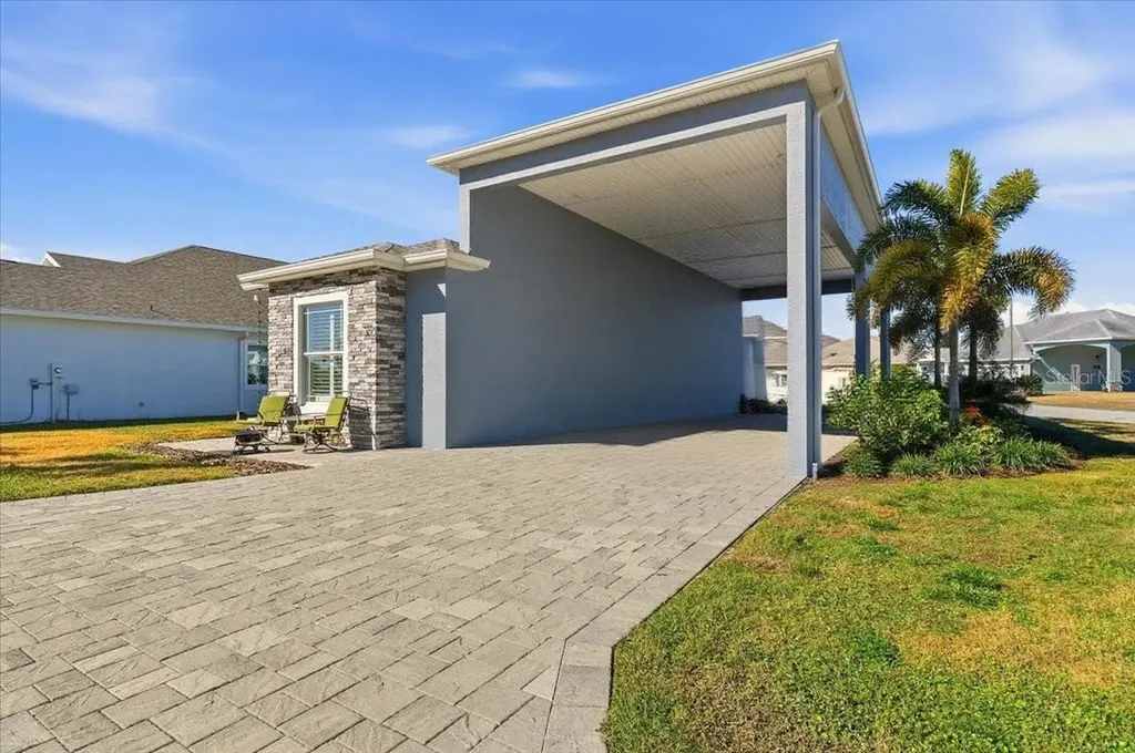 303 Nolane Lane Polk City FL 33868