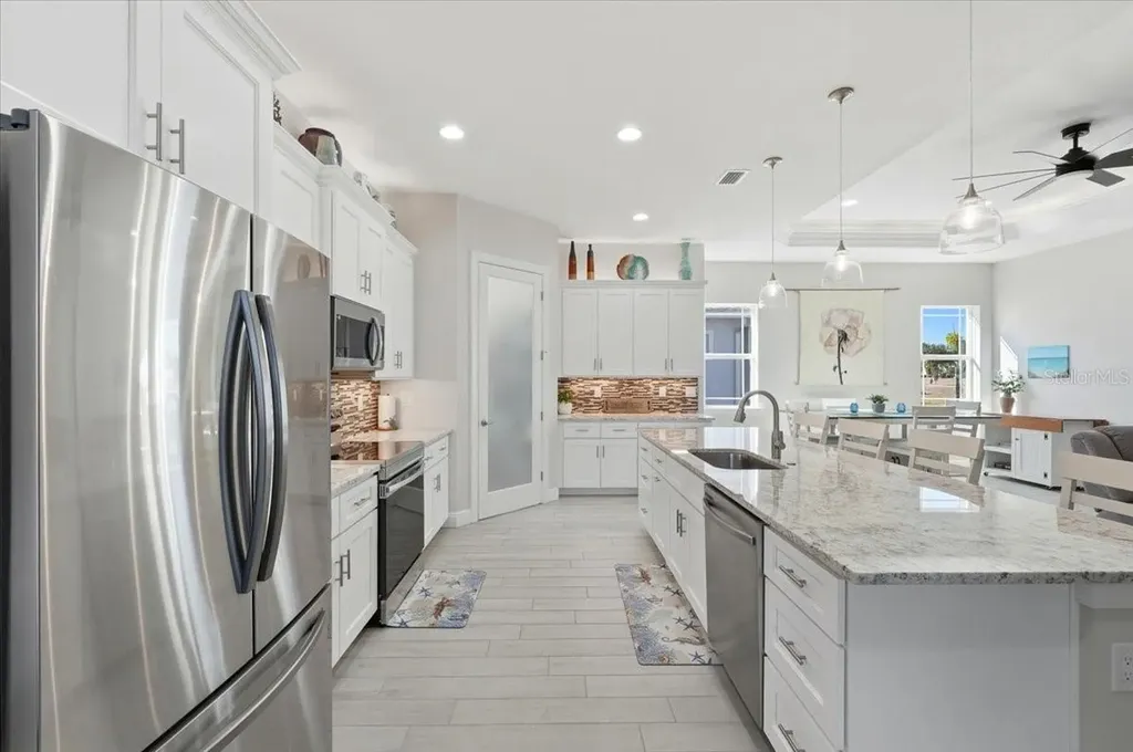 303 Nolane Lane Polk City FL 33868