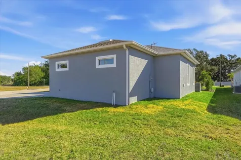 303 Nolane Lane Polk City FL 33868