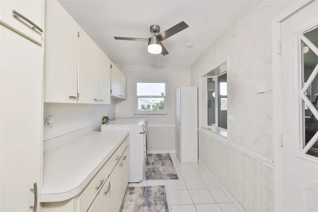 1506 Bentwood Drive Sun City Center FL 33573