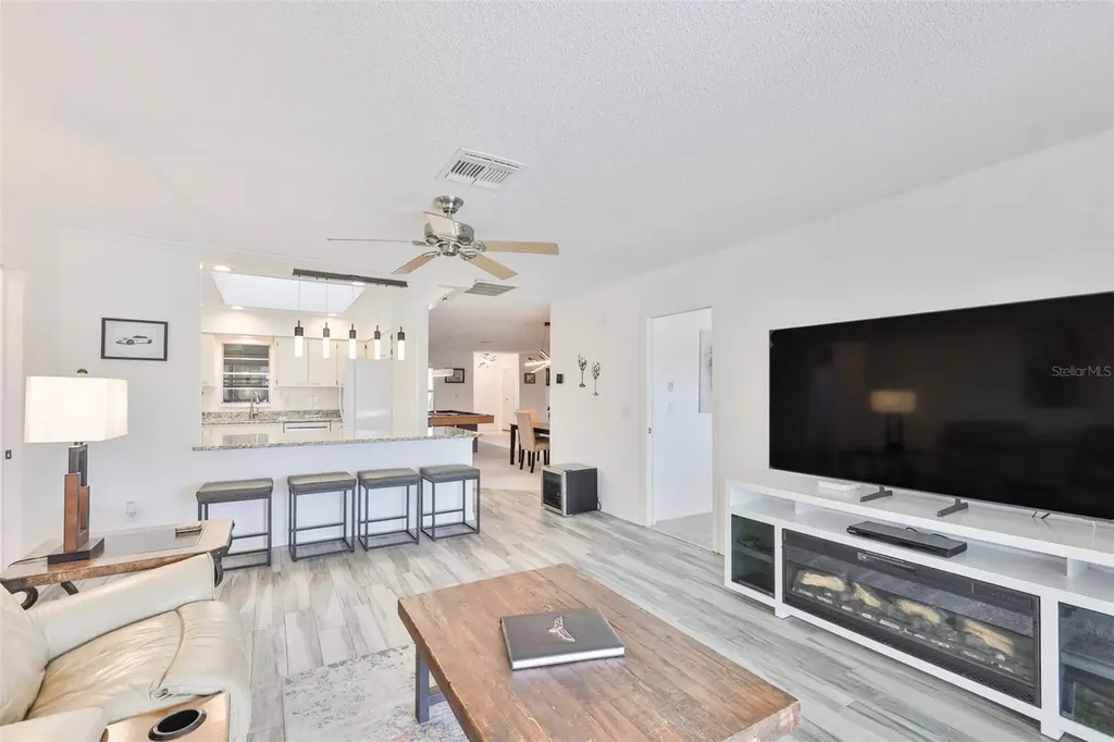 1506 Bentwood Drive Sun City Center FL 33573