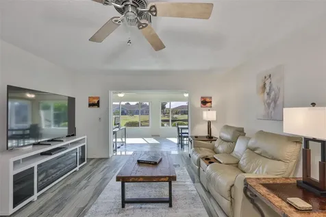 1506 Bentwood Drive Sun City Center FL 33573