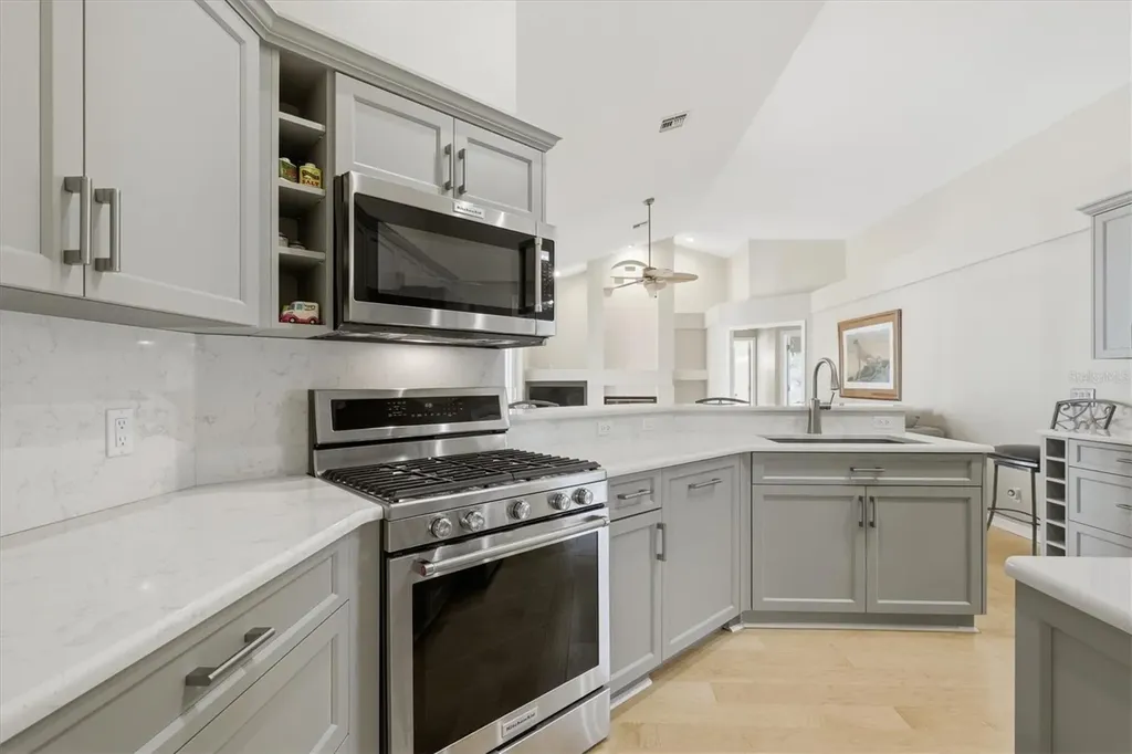 192 Sage Circle Crystal Beach FL 34681