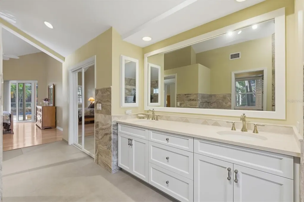 192 Sage Circle Crystal Beach FL 34681