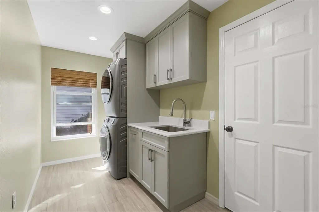 192 Sage Circle Crystal Beach FL 34681