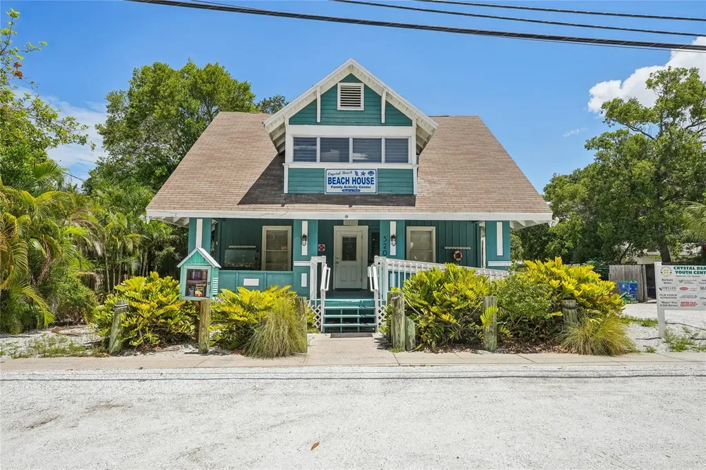 192 Sage Circle Crystal Beach FL 34681
