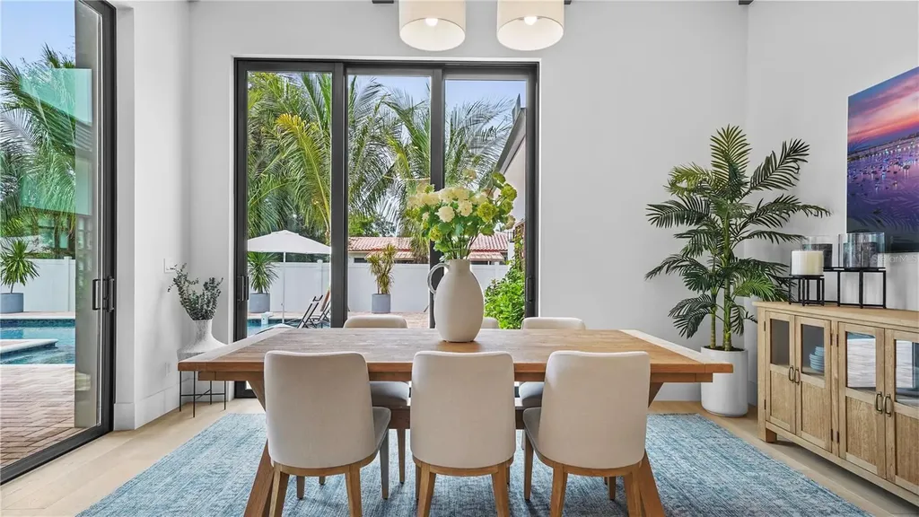 1915 Tulip Drive Sarasota FL 34239