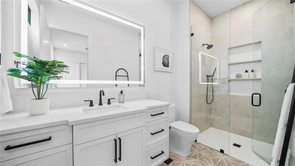 1915 Tulip Drive Sarasota FL 34239