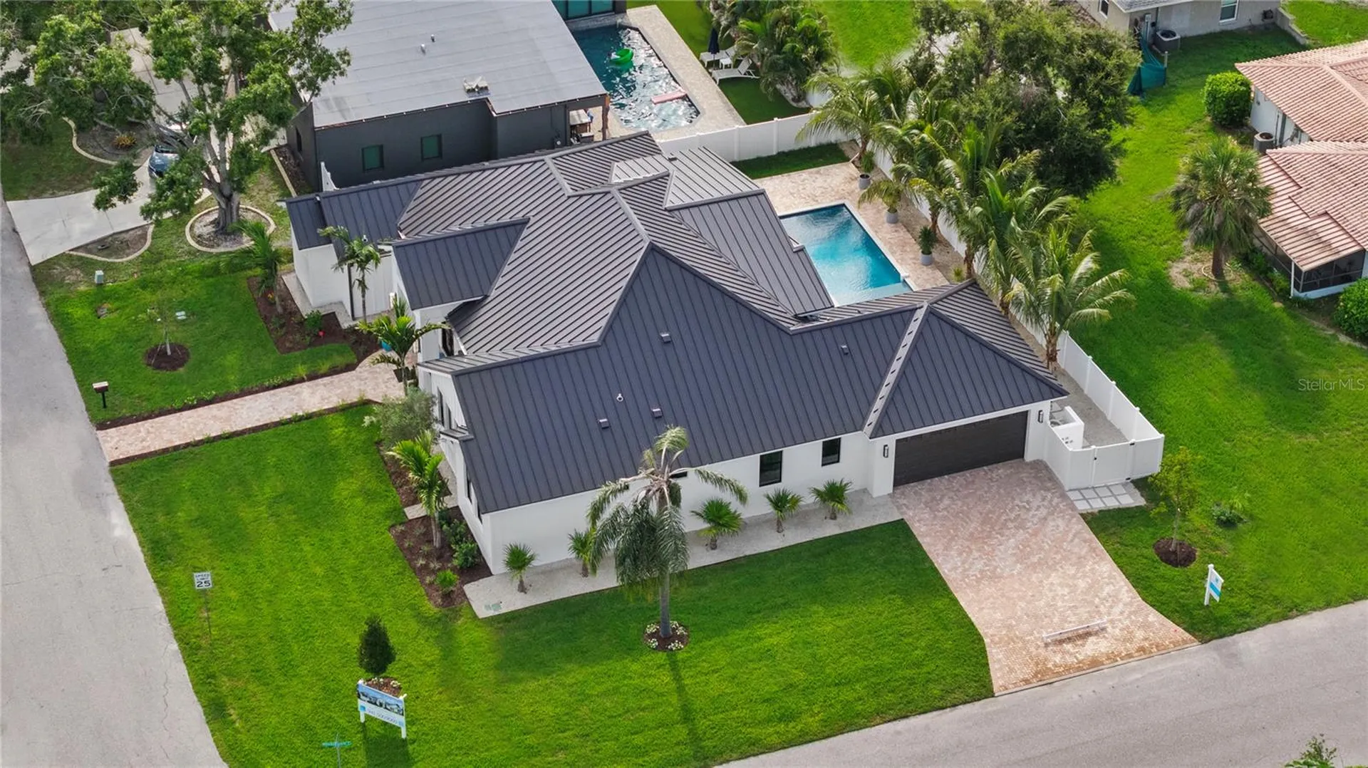 1915 Tulip Drive Sarasota FL 34239