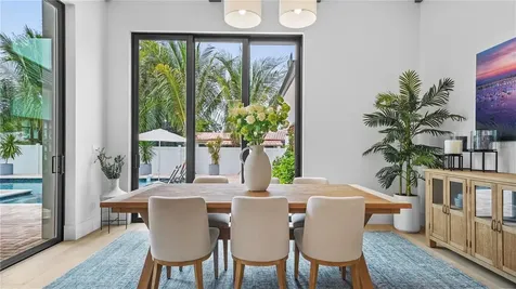 1915 Tulip Drive Sarasota FL 34239