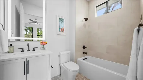 1915 Tulip Drive Sarasota FL 34239