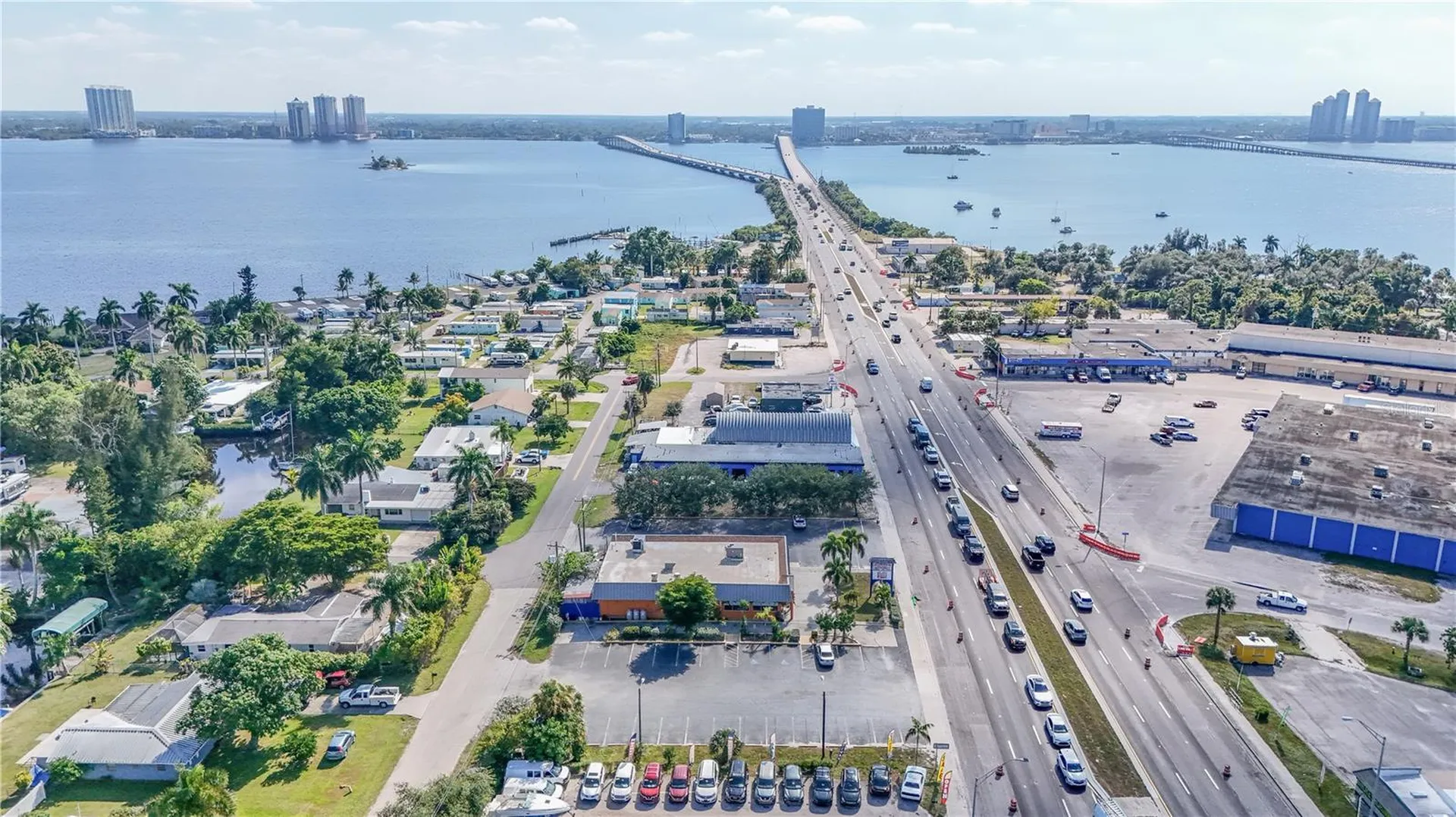 1130 N Tamiami Trail North Fort Myers FL 33903