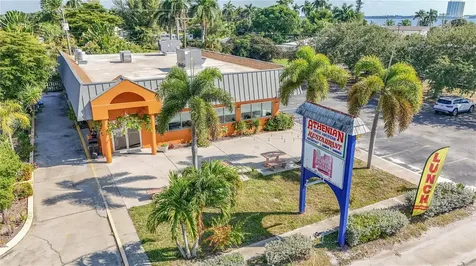 1130 N Tamiami Trail North Fort Myers FL 33903