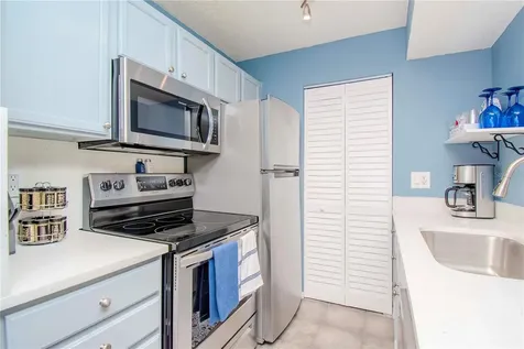 314 Lake Parsons Green Brandon FL 33511