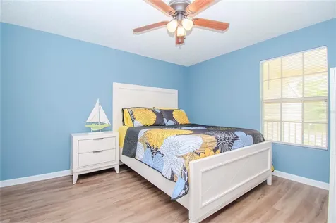 314 Lake Parsons Green Brandon FL 33511