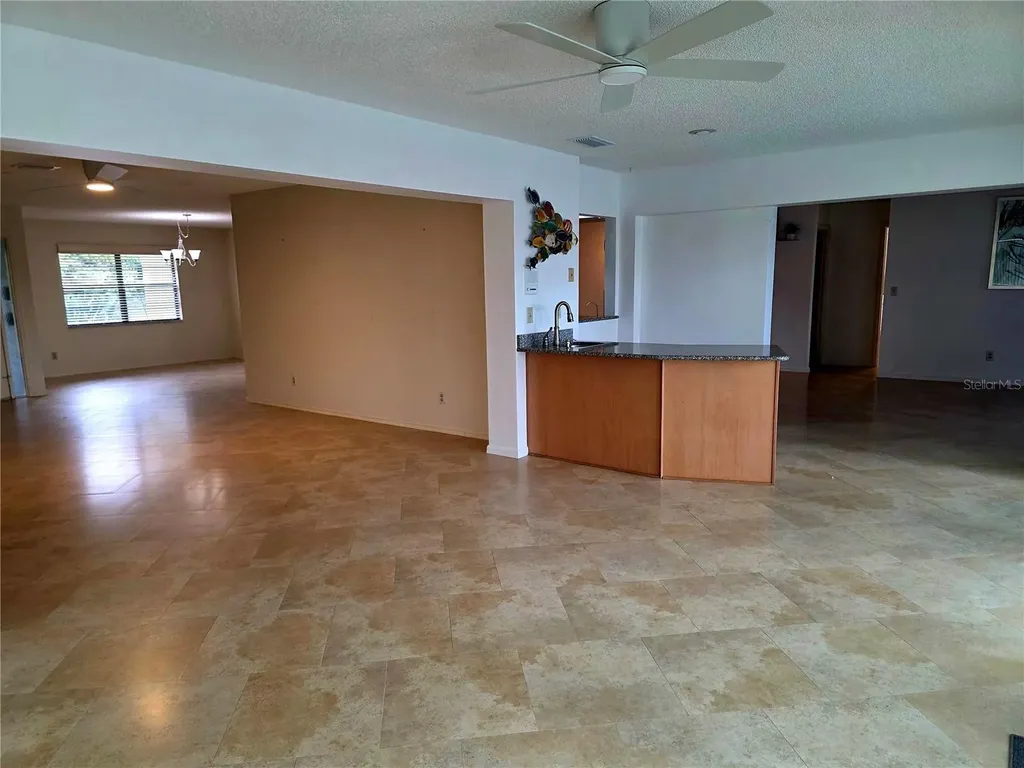 1924 New Bedford Drive Sun City Center FL 33573