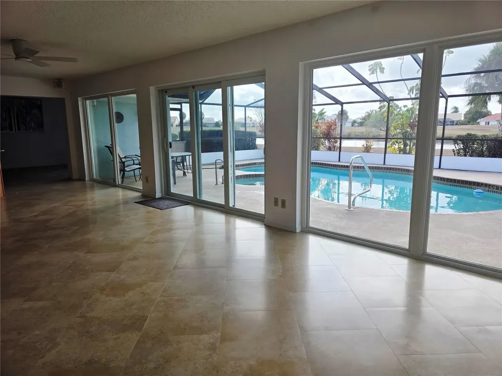 1924 New Bedford Drive Sun City Center FL 33573