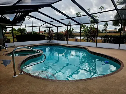 1924 New Bedford Drive Sun City Center FL 33573