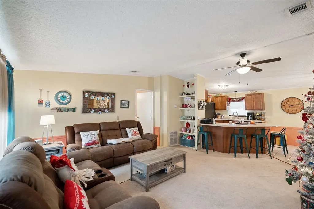 50989 Highway 27 Davenport FL 33897
