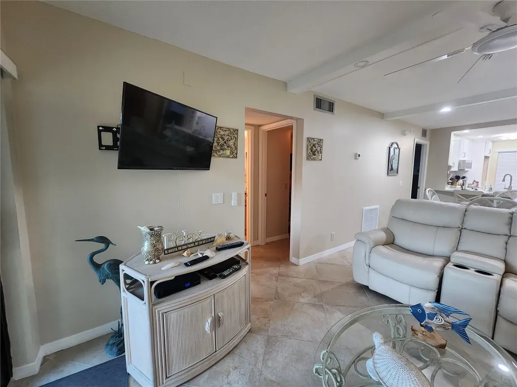 6361 Bahia Del Mar Boulevard St Petersburg FL 33715