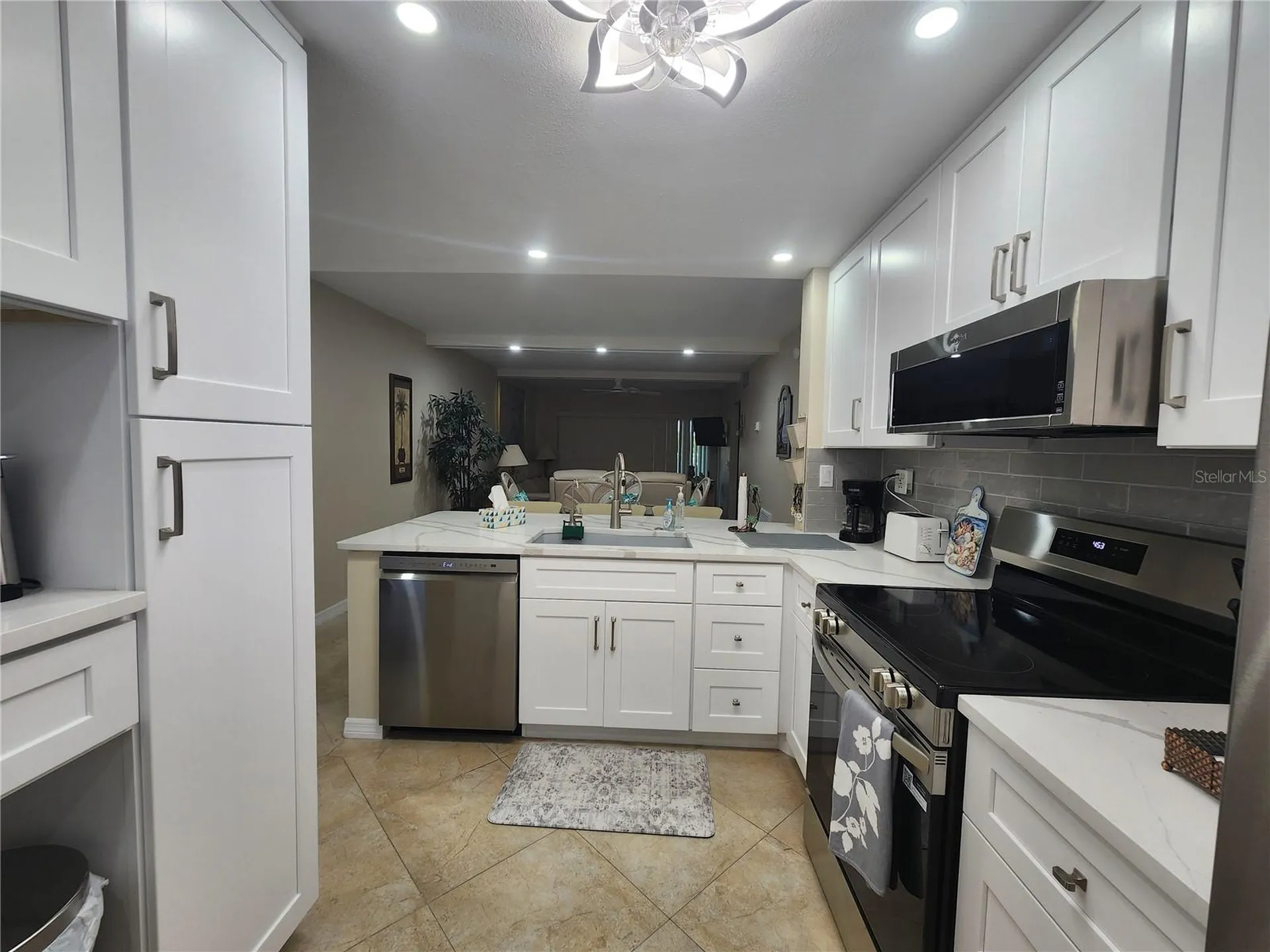 6361 Bahia Del Mar Boulevard St Petersburg FL 33715
