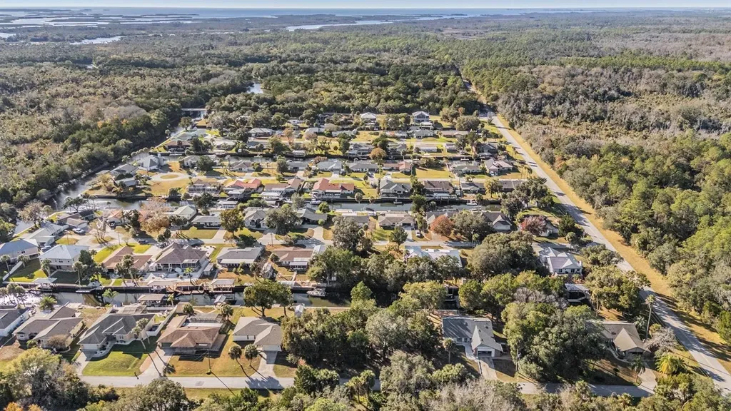 3924 N Apalachee Point Crystal River FL 34428