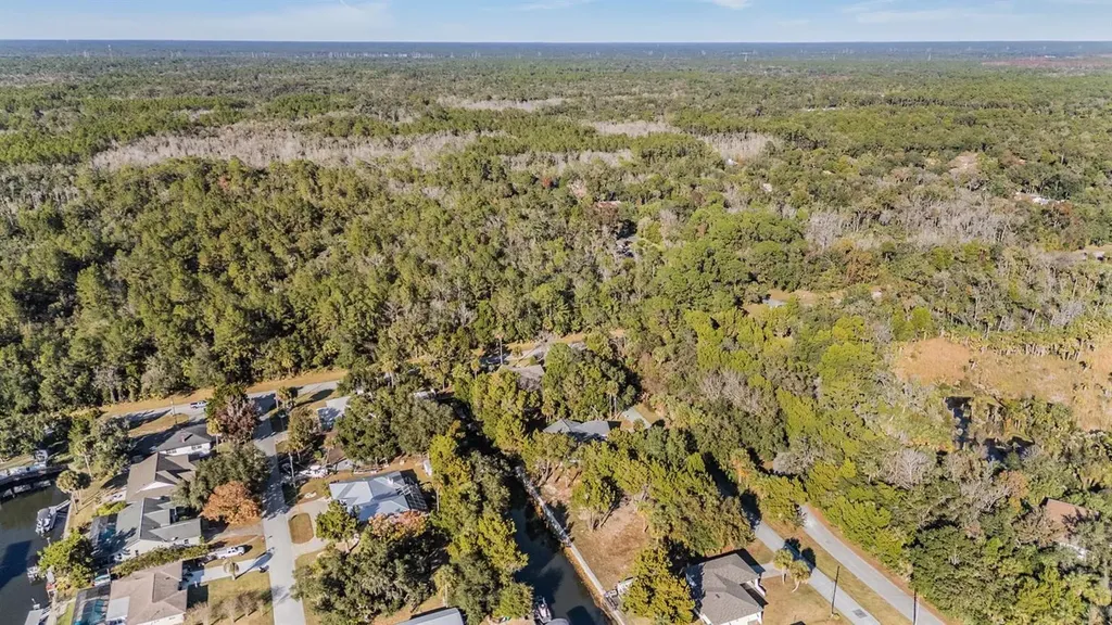 3924 N Apalachee Point Crystal River FL 34428
