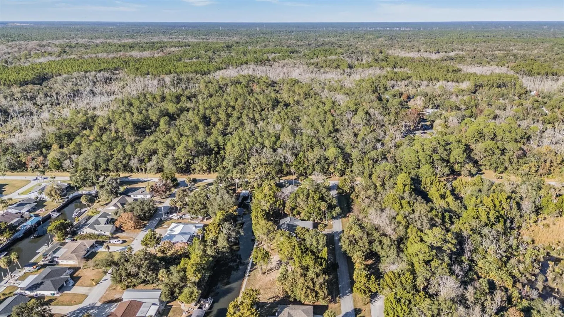 3924 N Apalachee Point Crystal River FL 34428