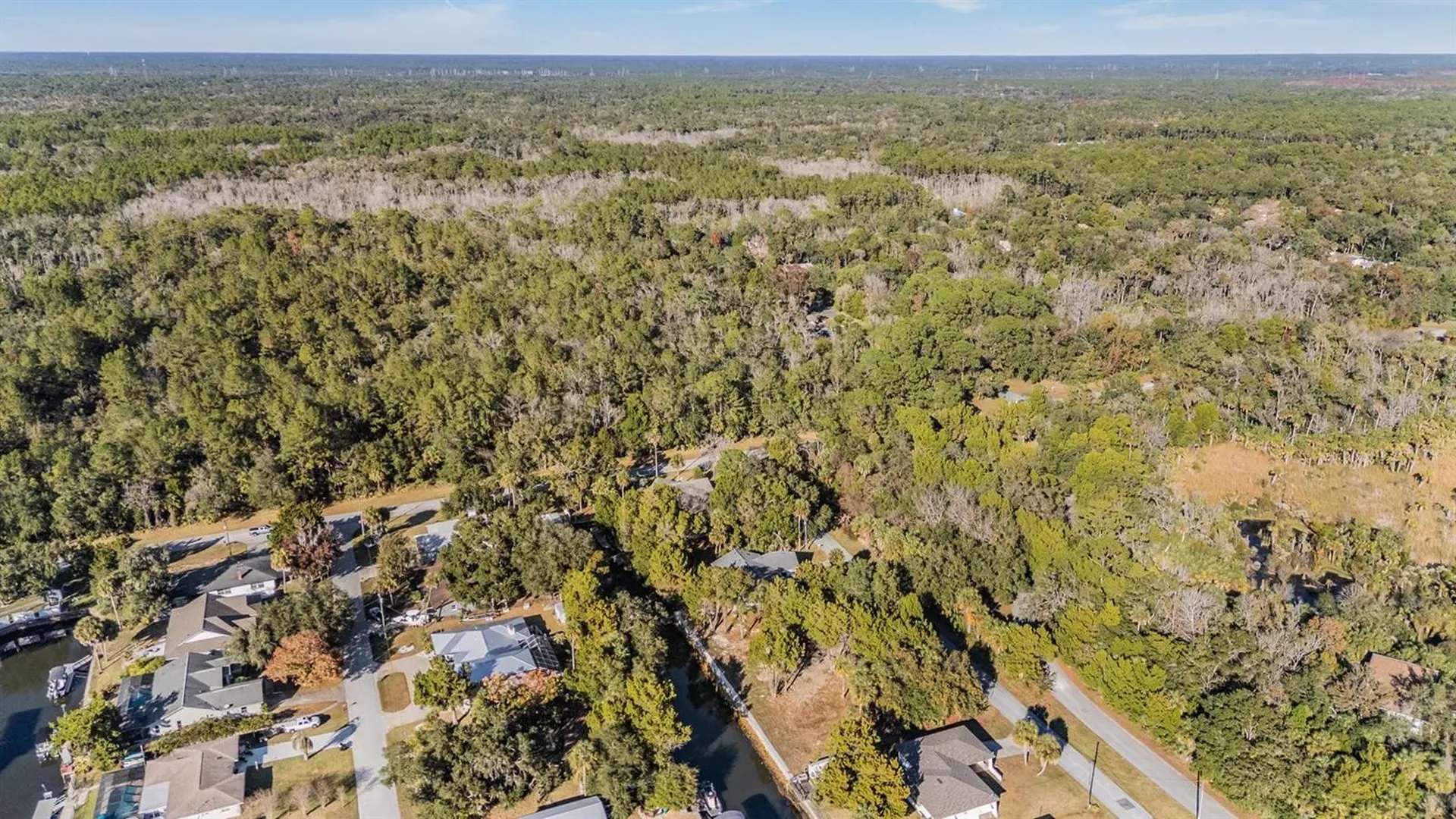 3924 N Apalachee Point Crystal River FL 34428