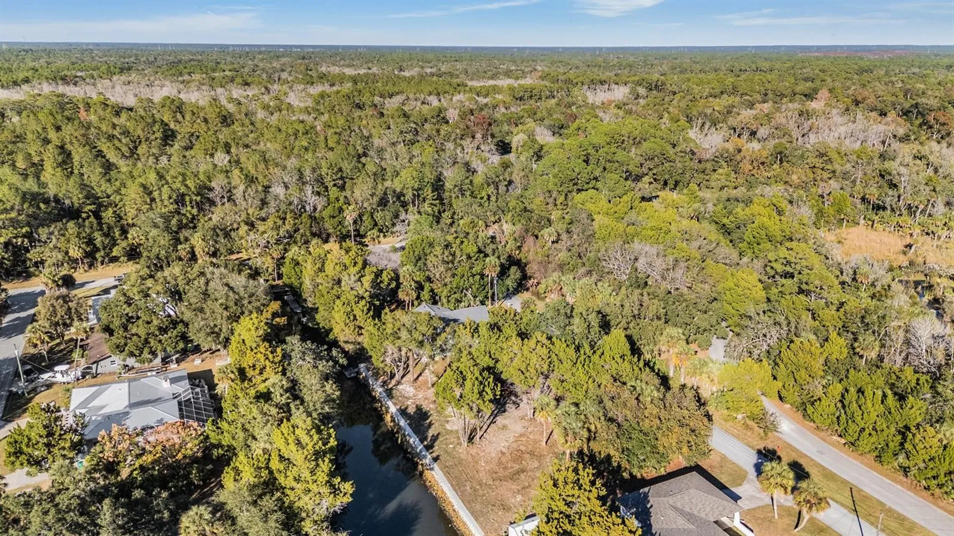 3924 N Apalachee Point Crystal River FL 34428