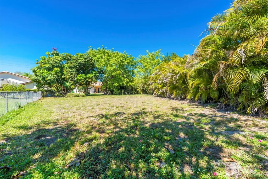 4250 NW 107th Avenue Coral Springs FL 33065