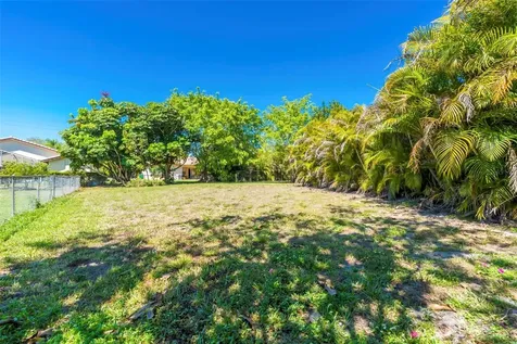 4250 NW 107th Avenue Coral Springs FL 33065