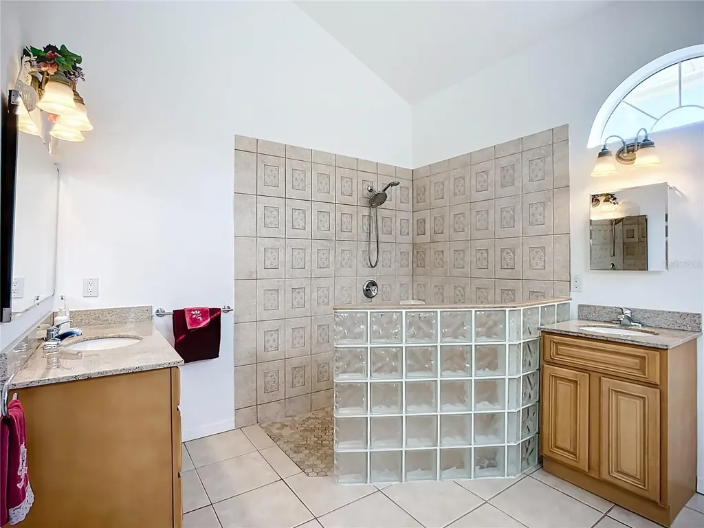 4353 Hidden River Road Sarasota FL 34240