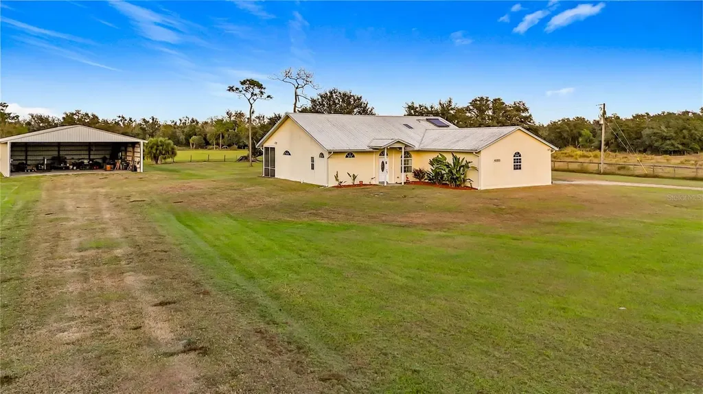 4353 Hidden River Road Sarasota FL 34240