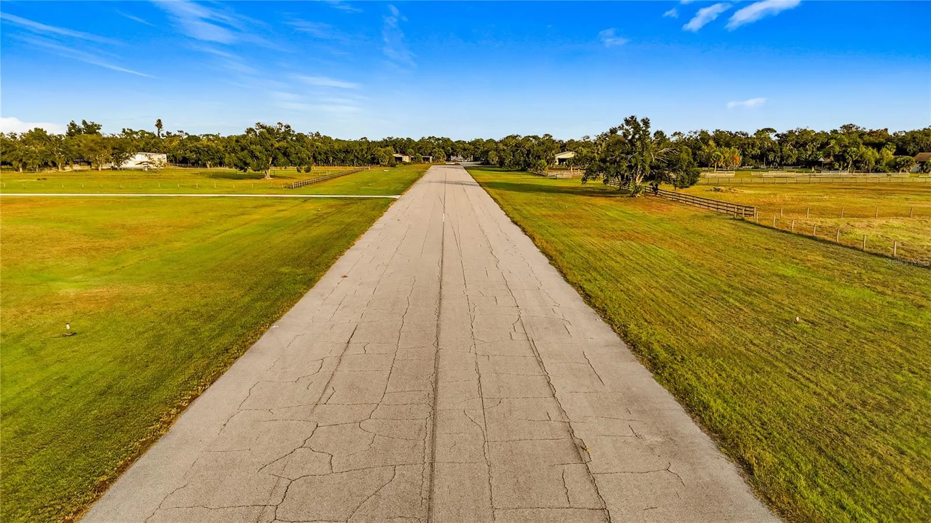 4353 Hidden River Road Sarasota FL 34240