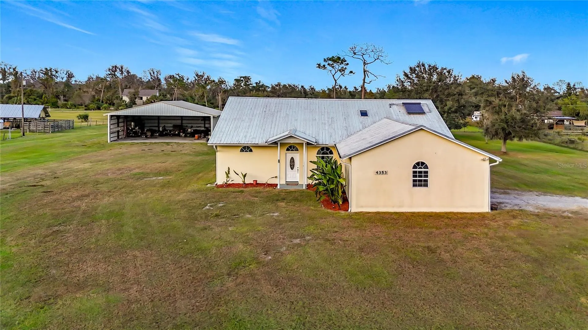 4353 Hidden River Road Sarasota FL 34240