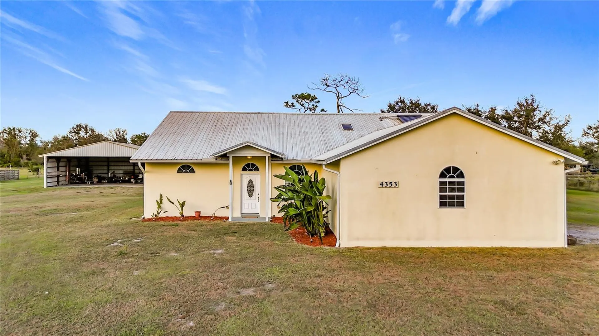 4353 Hidden River Road Sarasota FL 34240
