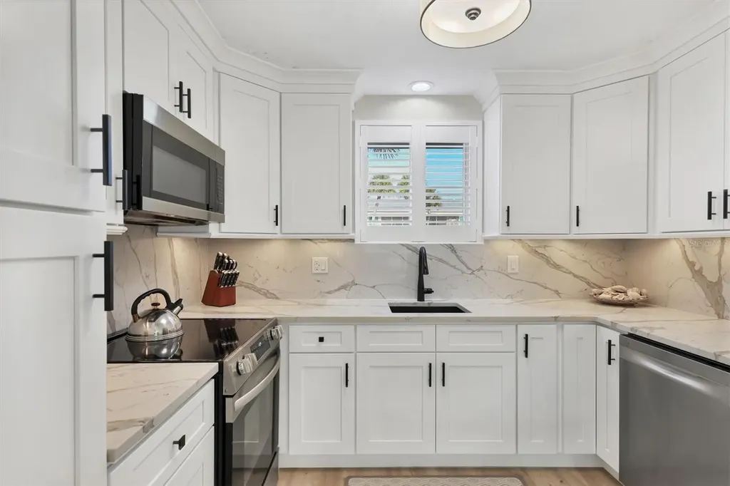 500 S Washington Drive Sarasota FL 34236