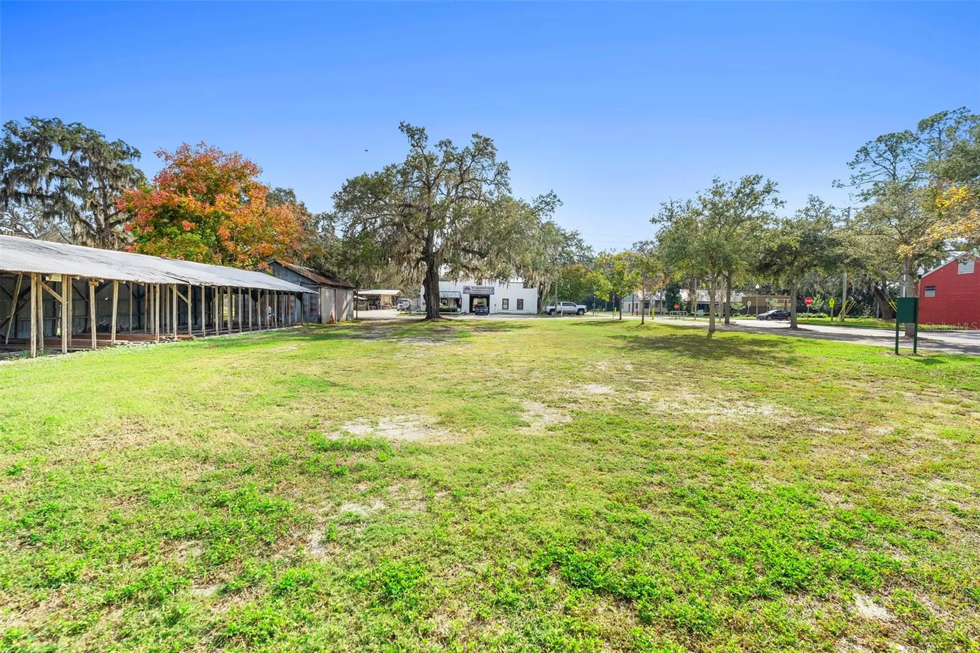 215 E 5th Street Apopka FL 32703