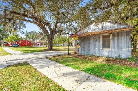 215 E 5th Street Apopka FL 32703