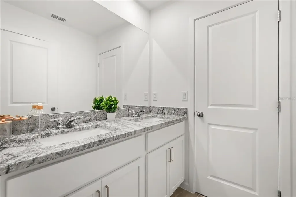 2314 Calm Shore Way Kissimmee FL 34747
