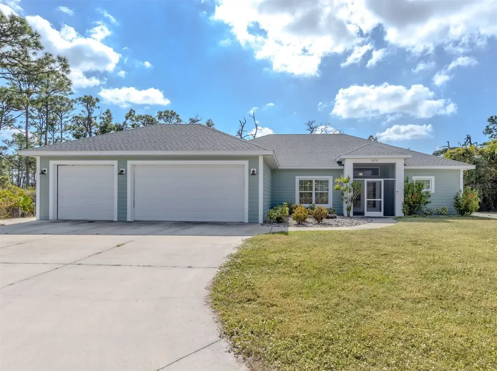 1674 Pompano Avenue Englewood FL 34223