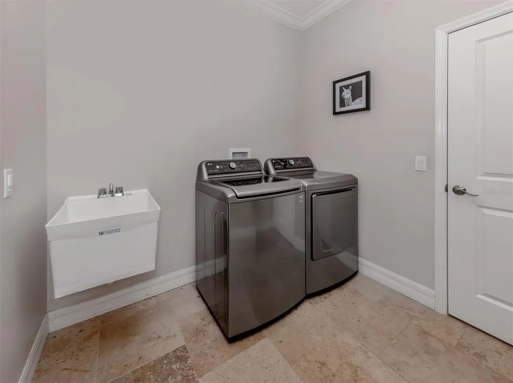 1674 Pompano Avenue Englewood FL 34223