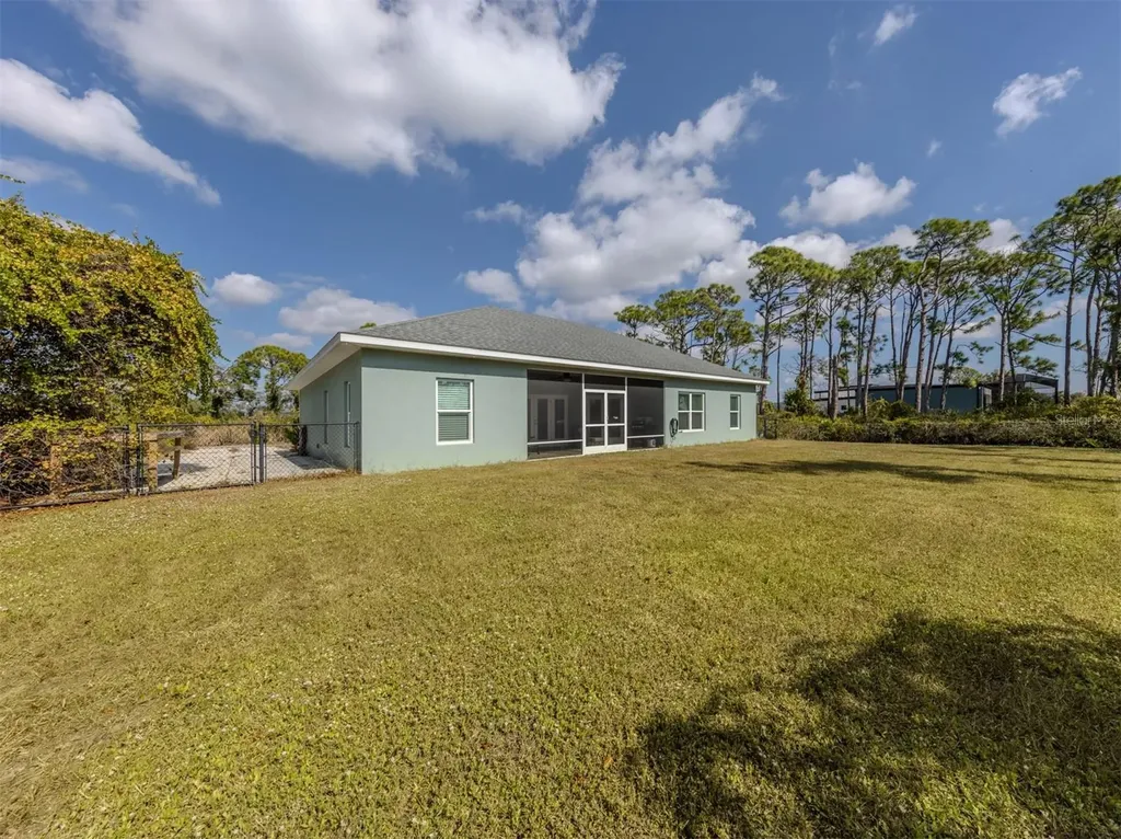 1674 Pompano Avenue Englewood FL 34223