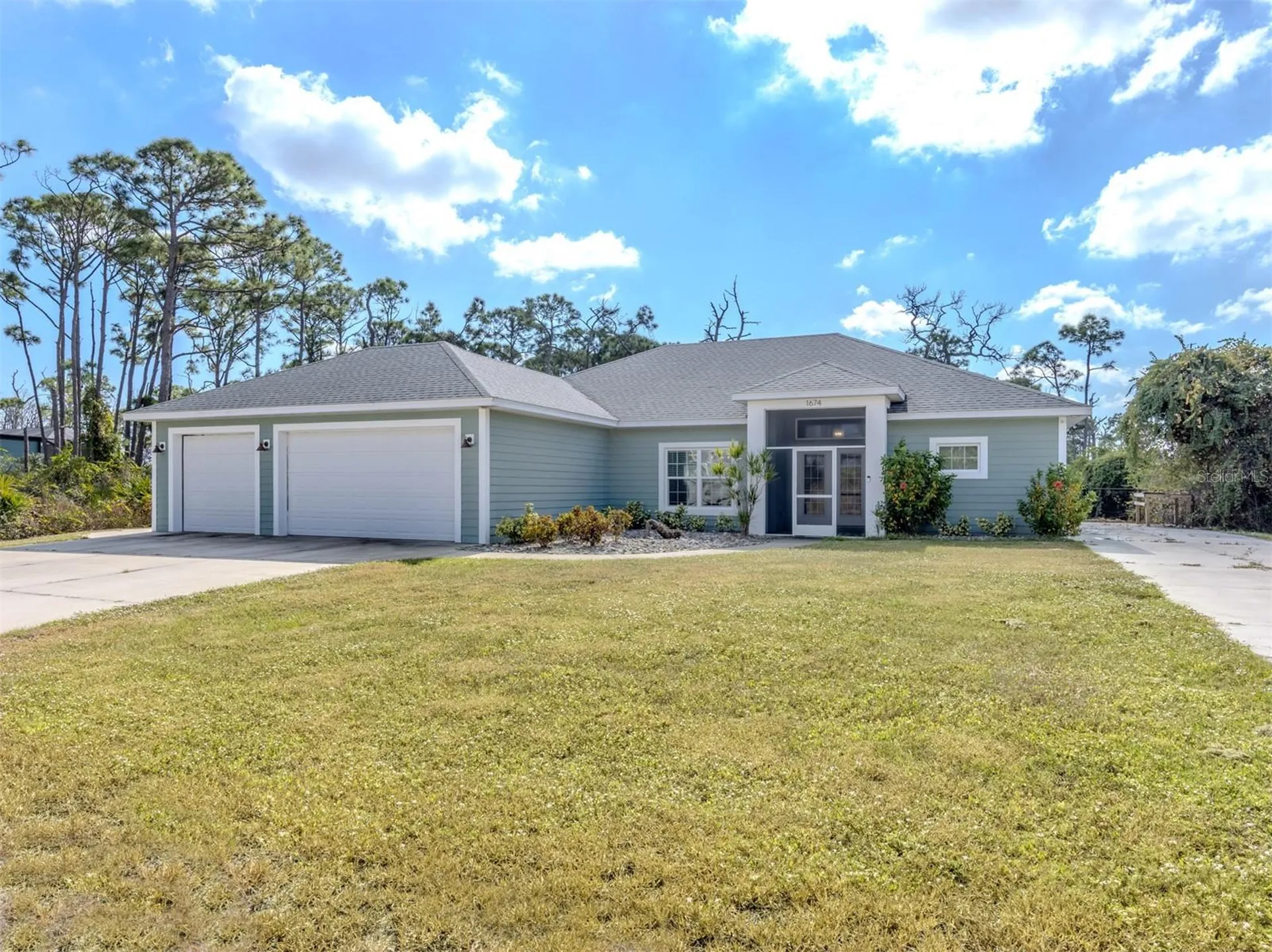 1674 Pompano Avenue Englewood FL 34223